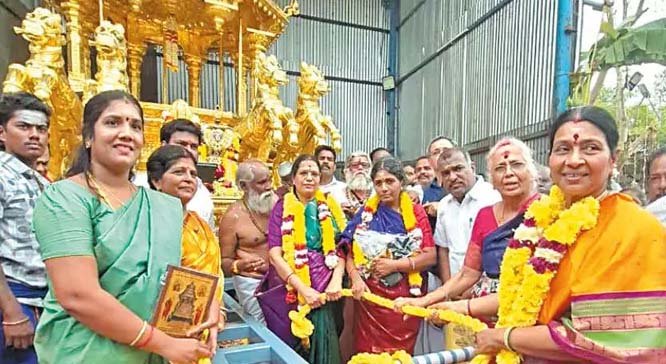 காஞ்சி ஏகாம்பரநாதர் கோவிலில்  தங்கத்தேர் வெள்ளோட்ட பணிகள்: துர்கா ஸ்டாலின் தொடங்கி வைத்தார்